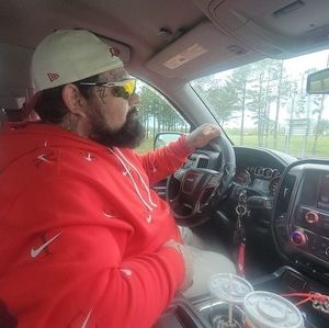 Meet your Posher, Dustin